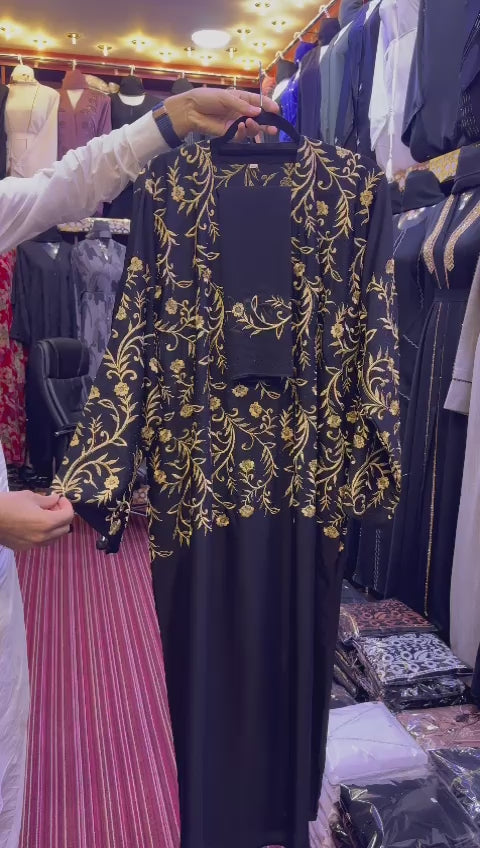 Flower abaya on top